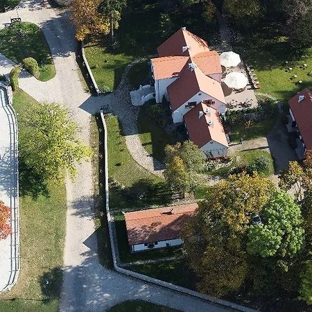 Zespol Palacowy Na Wylacznosc فيلة Pacółtowo