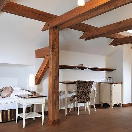 Zespol Palacowy Na Wylacznosc Pacółtowo