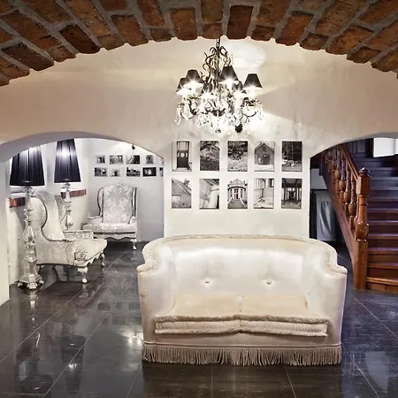 فيلة Zespol Palacowy Na Wylacznosc