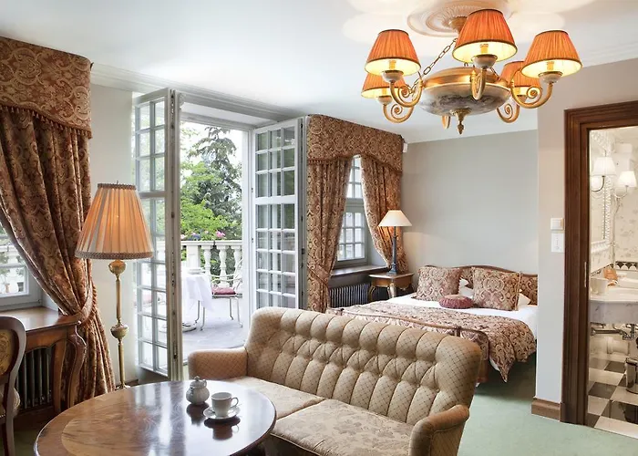 فيلة Zespol Palacowy Na Wylacznosc