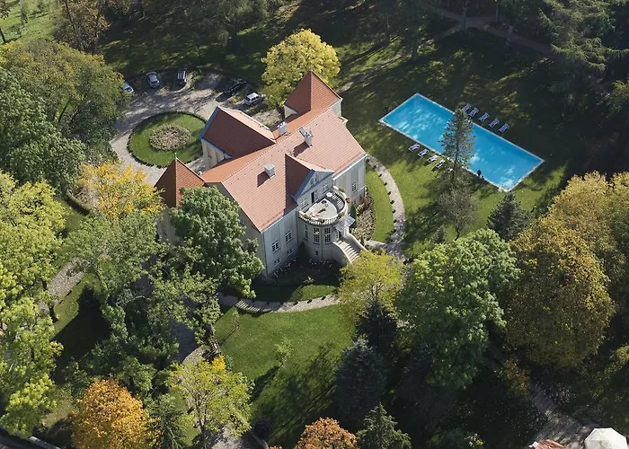 Zespol Palacowy Na Wylacznosc Pacółtowo