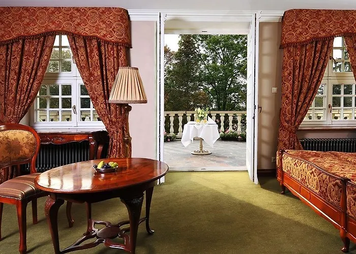 فيلة Zespol Palacowy Na Wylacznosc